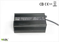 φορτιστής μπαταριών 5A SLA για τα όξινα με μπαταρίες ηλεκτρικά μηχανικά δίκυκλα μολύβδου 60V με την περίπτωση αργιλίου