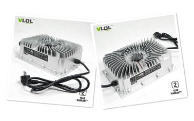 Αδιάβροχος φορτιστής μπαταριών 58.8V 48V 25A θαλάσσιος με το περίβλημα αλουμινίου 6.0KG που σφραγίζεται πλήρως
